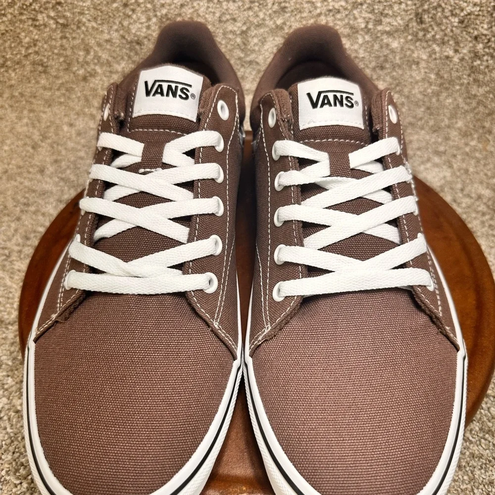 Vans sedan canvas deep taupe/white mens size 10.5 women’s size 12 New with box - Picture 2 of 9